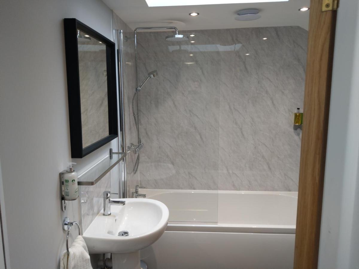 27 High Street Apartments Husbands Bosworth Экстерьер фото