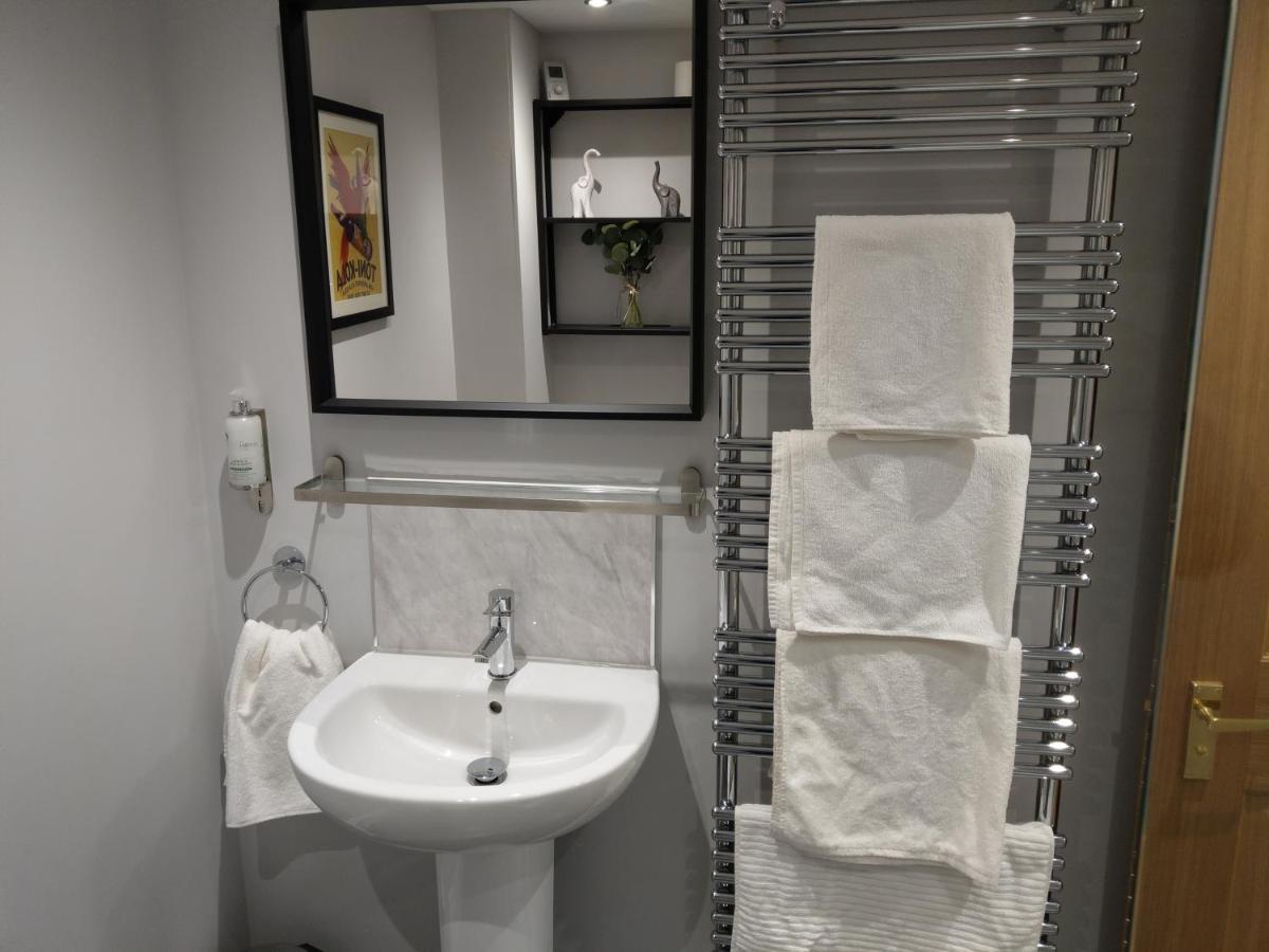 27 High Street Apartments Husbands Bosworth Экстерьер фото