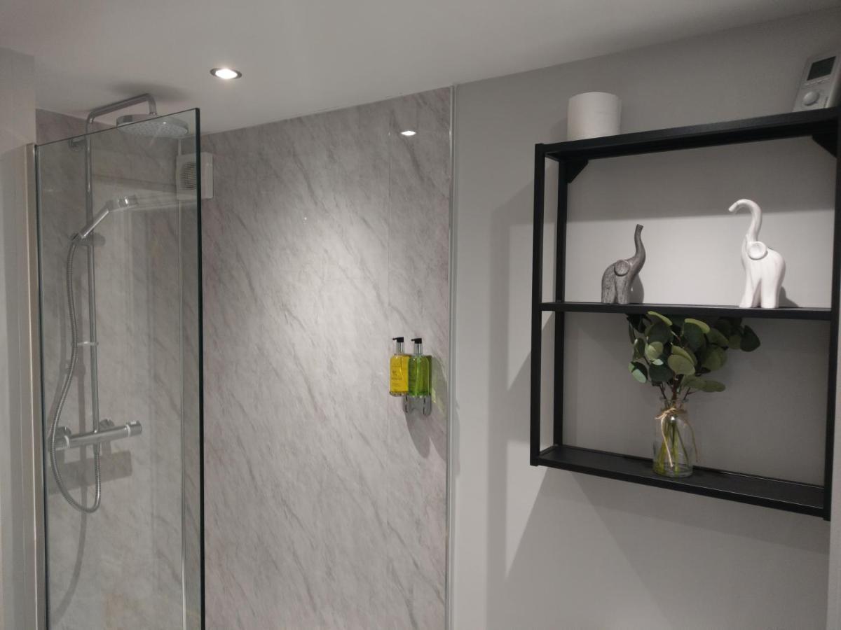 27 High Street Apartments Husbands Bosworth Экстерьер фото